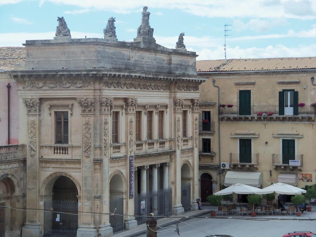 Centro Storico B&B Noto Exterior photo