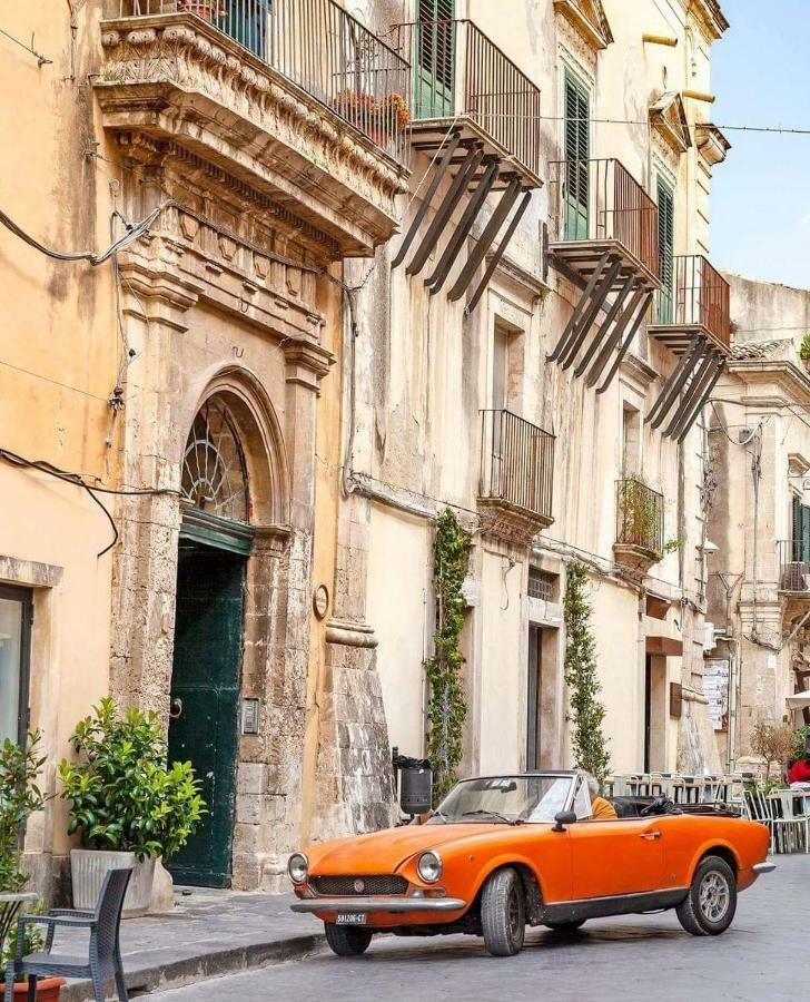 Centro Storico B&B Noto Exterior photo